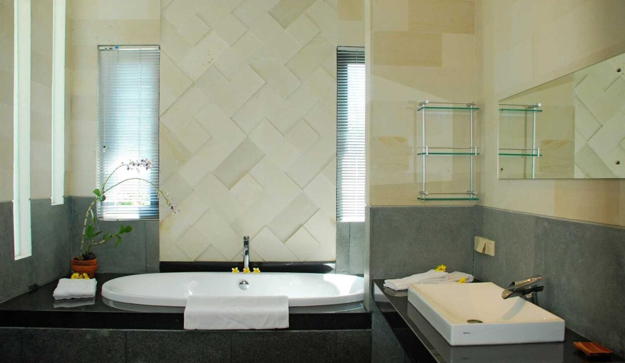 3-Bedroom leasehold villa in Seminyak (5)