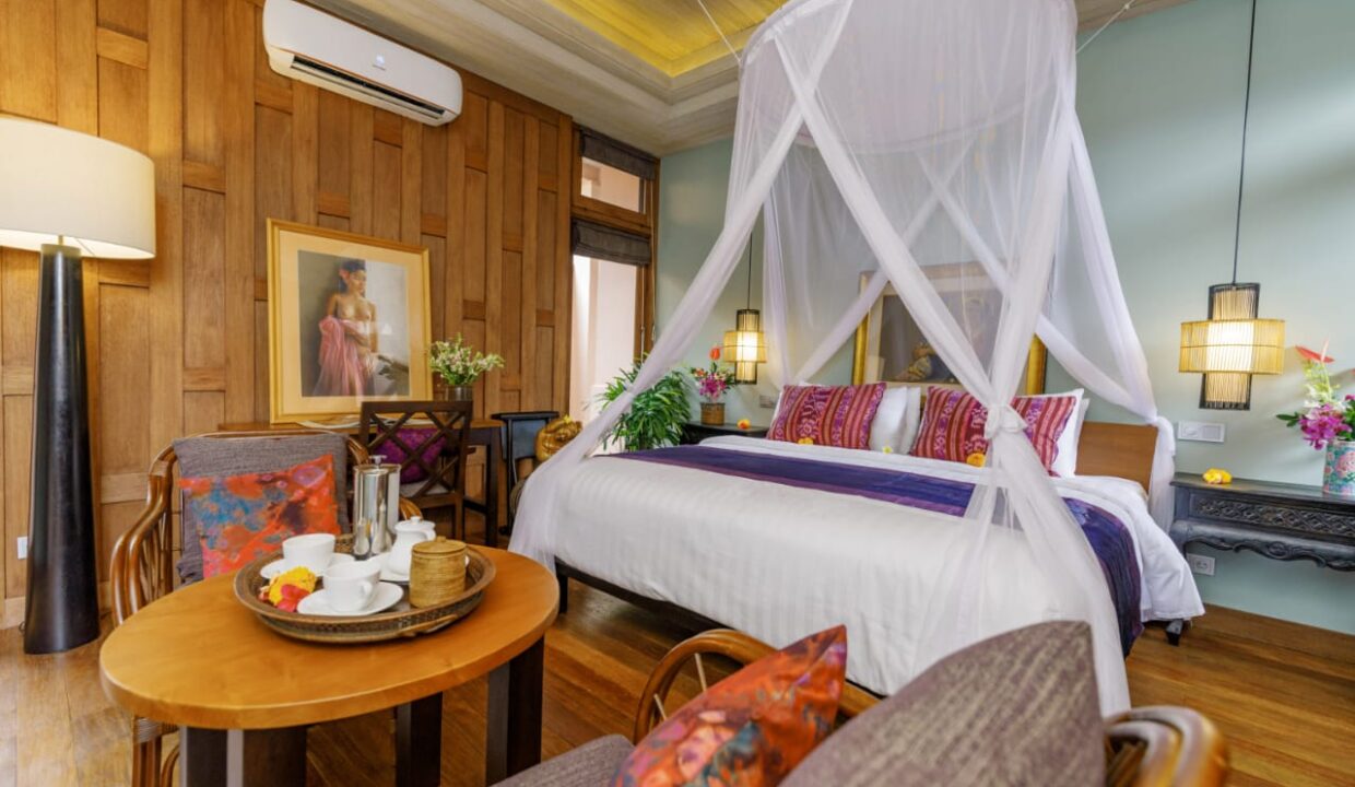 Beautiful and Unique Duplex Design House In Central Ubud (13)