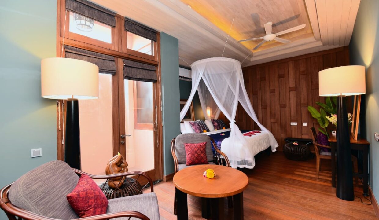 Beautiful and Unique Duplex Design House In Central Ubud (7)