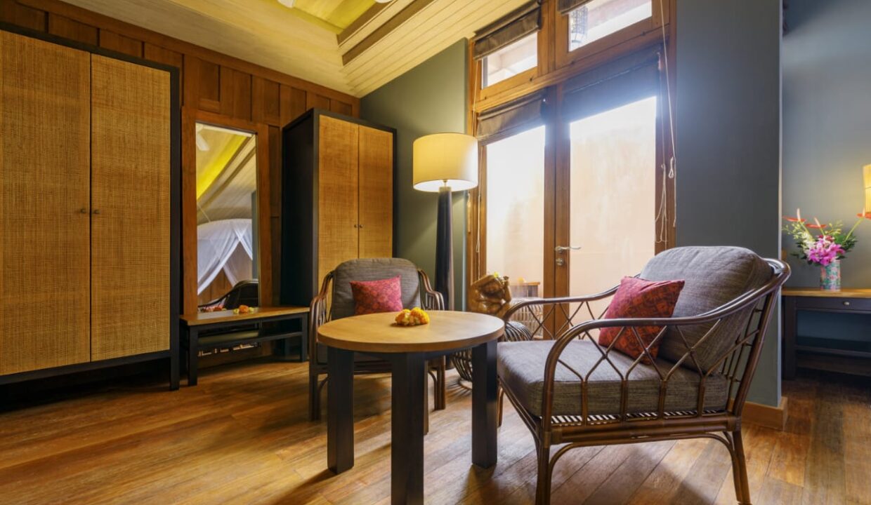 Beautiful and Unique Duplex Design House In Central Ubud (8)
