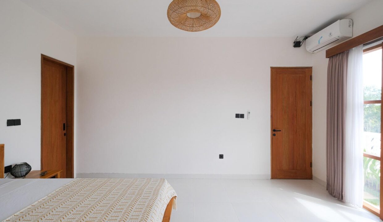 Brand New 3 Bedrooms Villa for Rent in Pecatu Uluwatu (19)