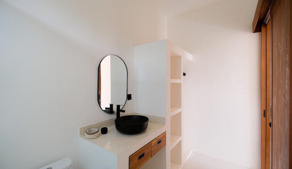 Brand New 3 Bedrooms Villa for Rent in Pecatu Uluwatu (26)