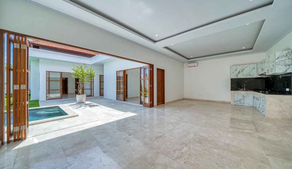 Brand New Freehold 3-Bedroom Villa in Babakan, Canggu (10)