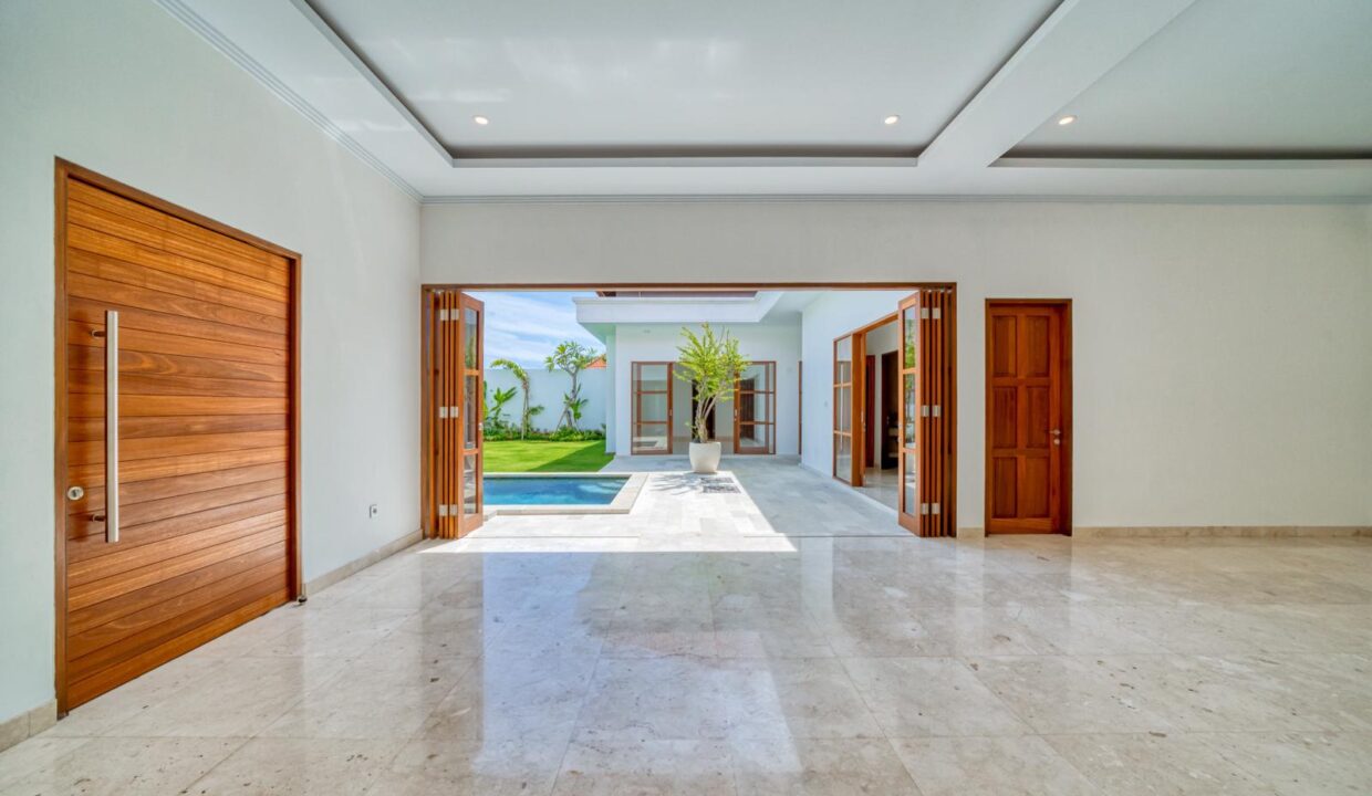 Brand New Freehold 3-Bedroom Villa in Babakan, Canggu (9)