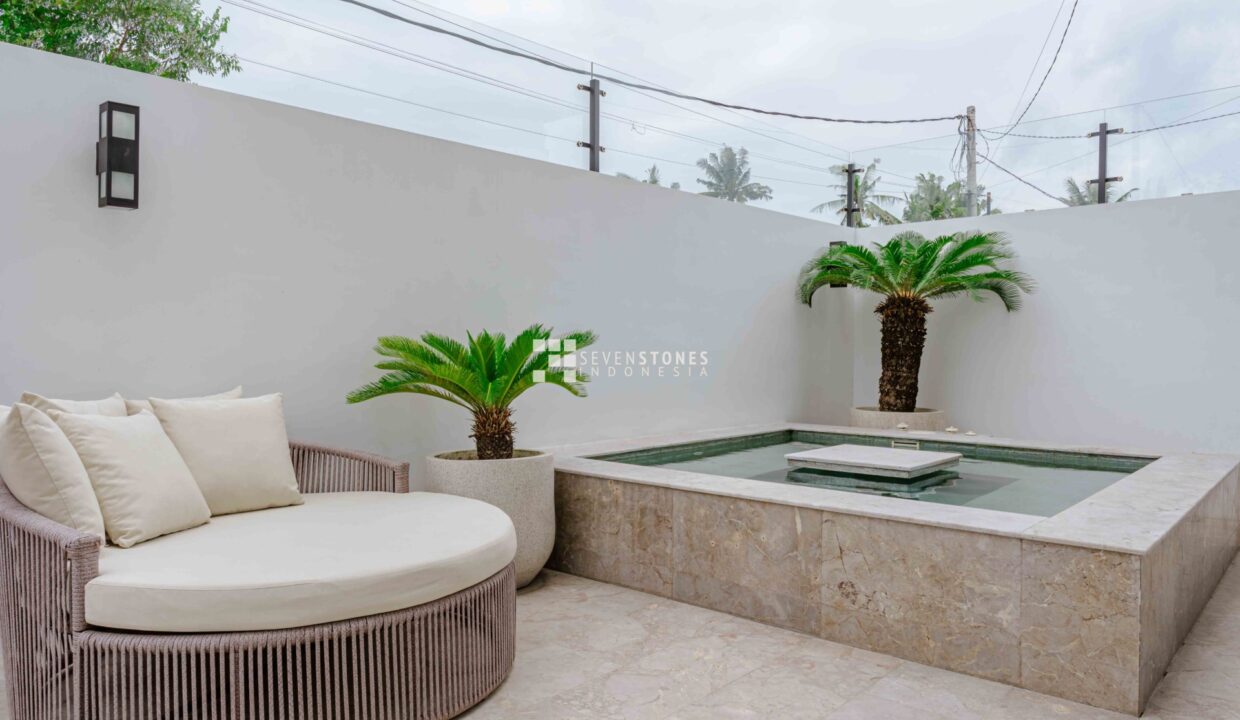 Discover Modern And Elegant Living With This Wonderful Brand New Villa In Canggu (1)