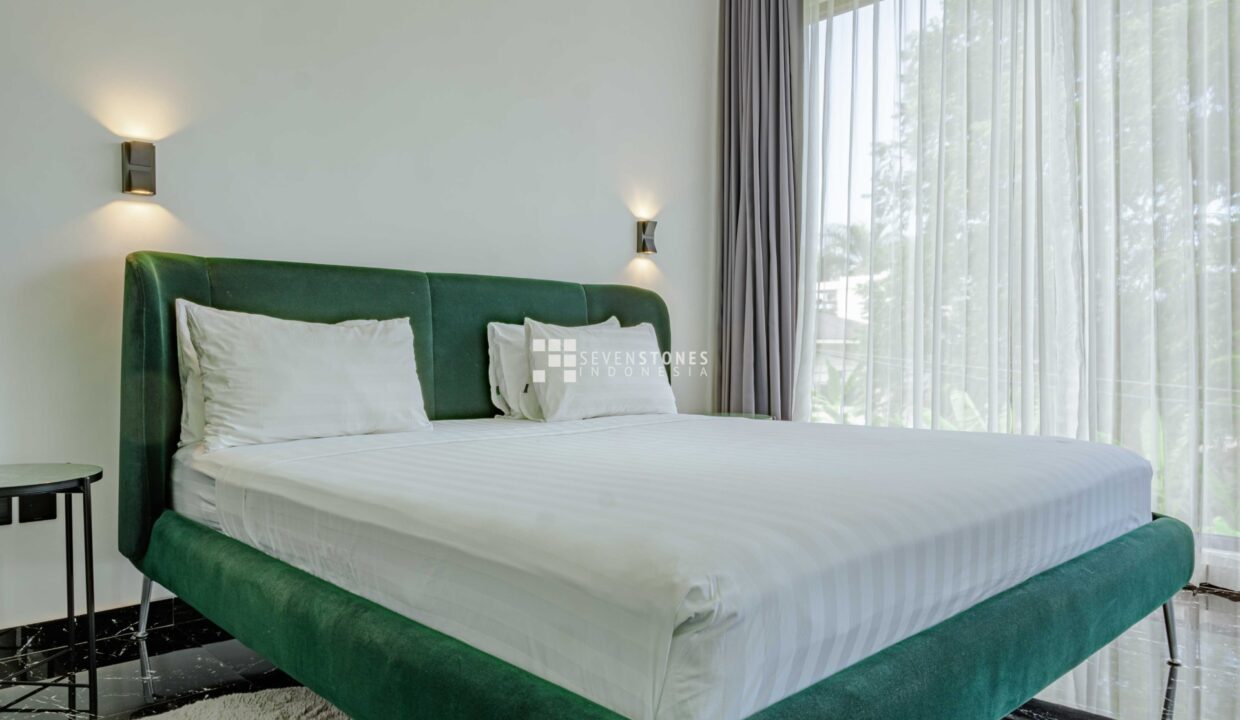 Discover Modern And Elegant Living With This Wonderful Brand New Villa In Canggu (11)