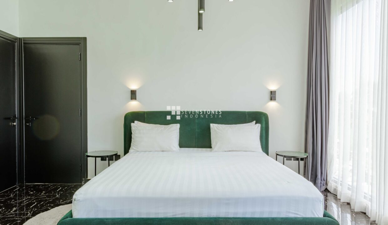 Discover Modern And Elegant Living With This Wonderful Brand New Villa In Canggu (8)