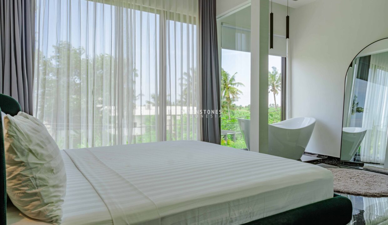 Discover Modern And Elegant Living With This Wonderful Brand New Villa In Canggu (9)