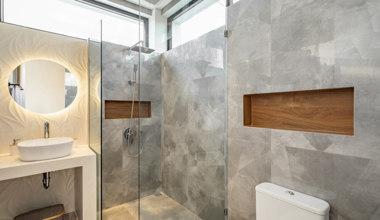 Discover Modern Living in Canggu with Our Brand New Villa (14)