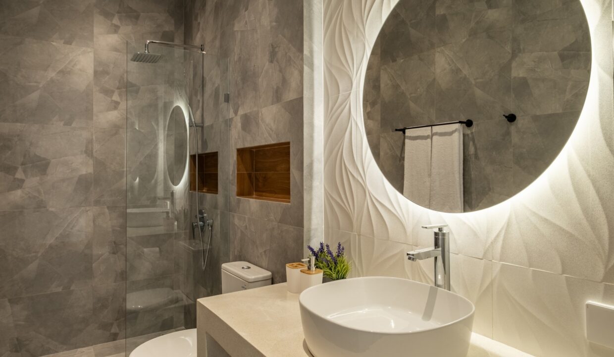 Discover Modern Living in Canggu with Our Brand New Villa (16)