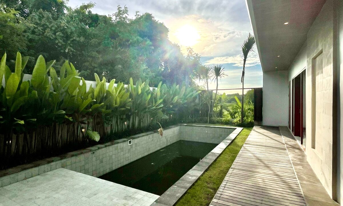 Discover Ultimate Comfort Luxurious Open Space Villa in Seminyak (2)