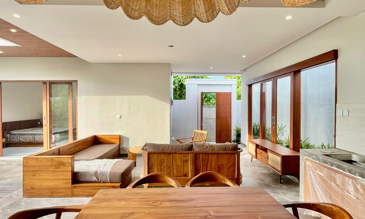 Discover Ultimate Comfort Luxurious Open Space Villa in Seminyak (5)