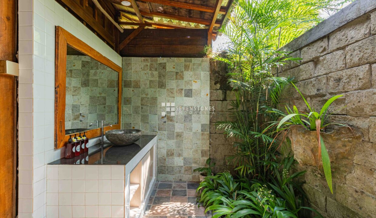 Eco-Friendly Wellness Retreat in the Eco-Tourism Village of Nyambu (20)