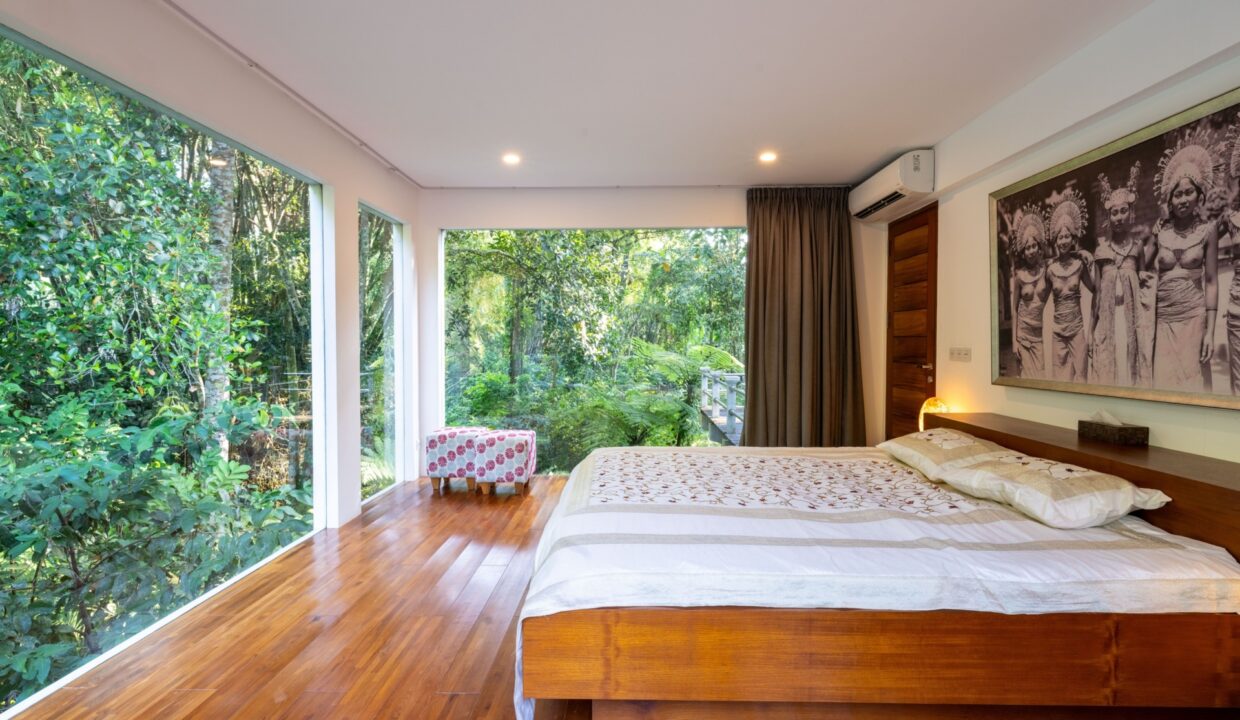Exquisite Riverside Estate One-Hectare Villa & Apartment Enclave in Kediri, Tabanan (13)