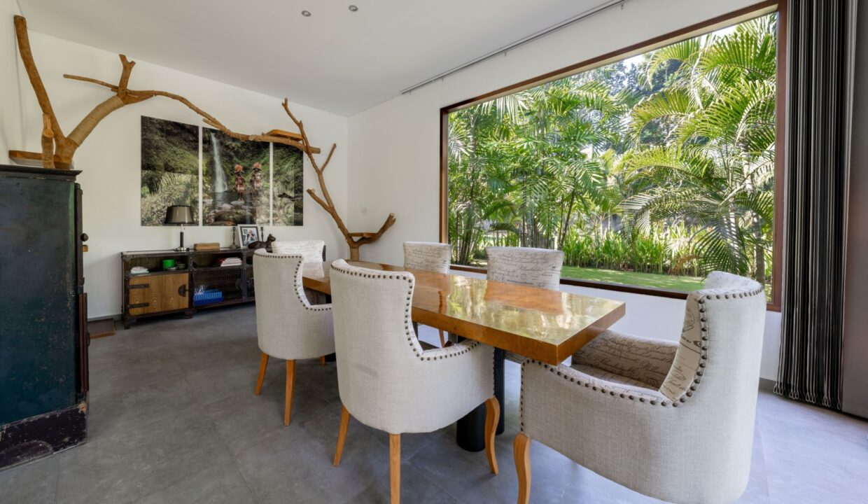Exquisite Riverside Estate One-Hectare Villa & Apartment Enclave in Kediri, Tabanan (14)