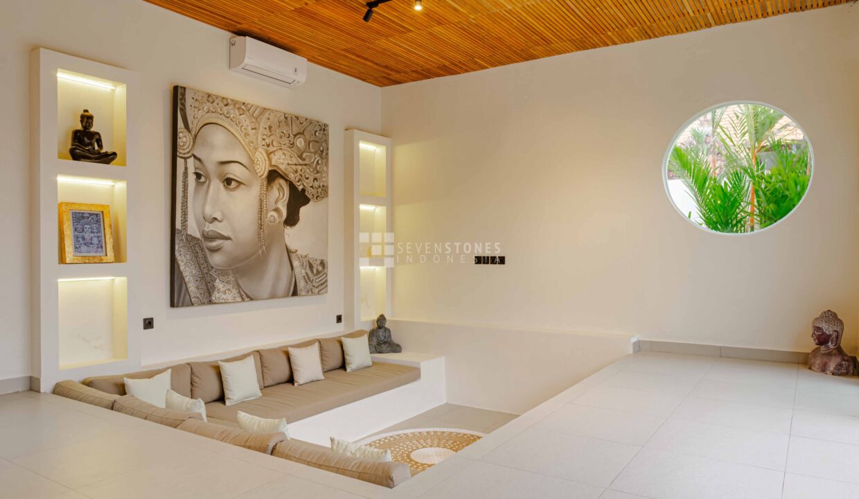 Exquisite Tropical Two Bedroom Villa in Sanur (7)