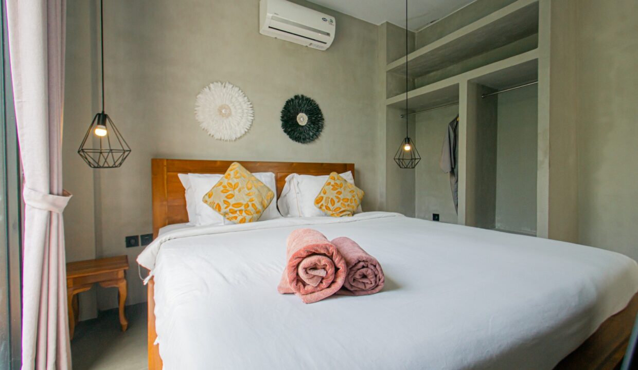 For Rent 3 Bedroom Industrial Design Villa In Canggu (18)