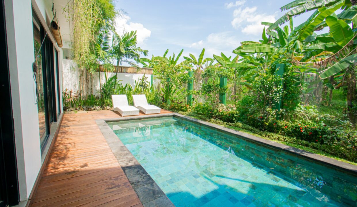 For Rent 3 Bedroom Industrial Design Villa In Canggu (4)