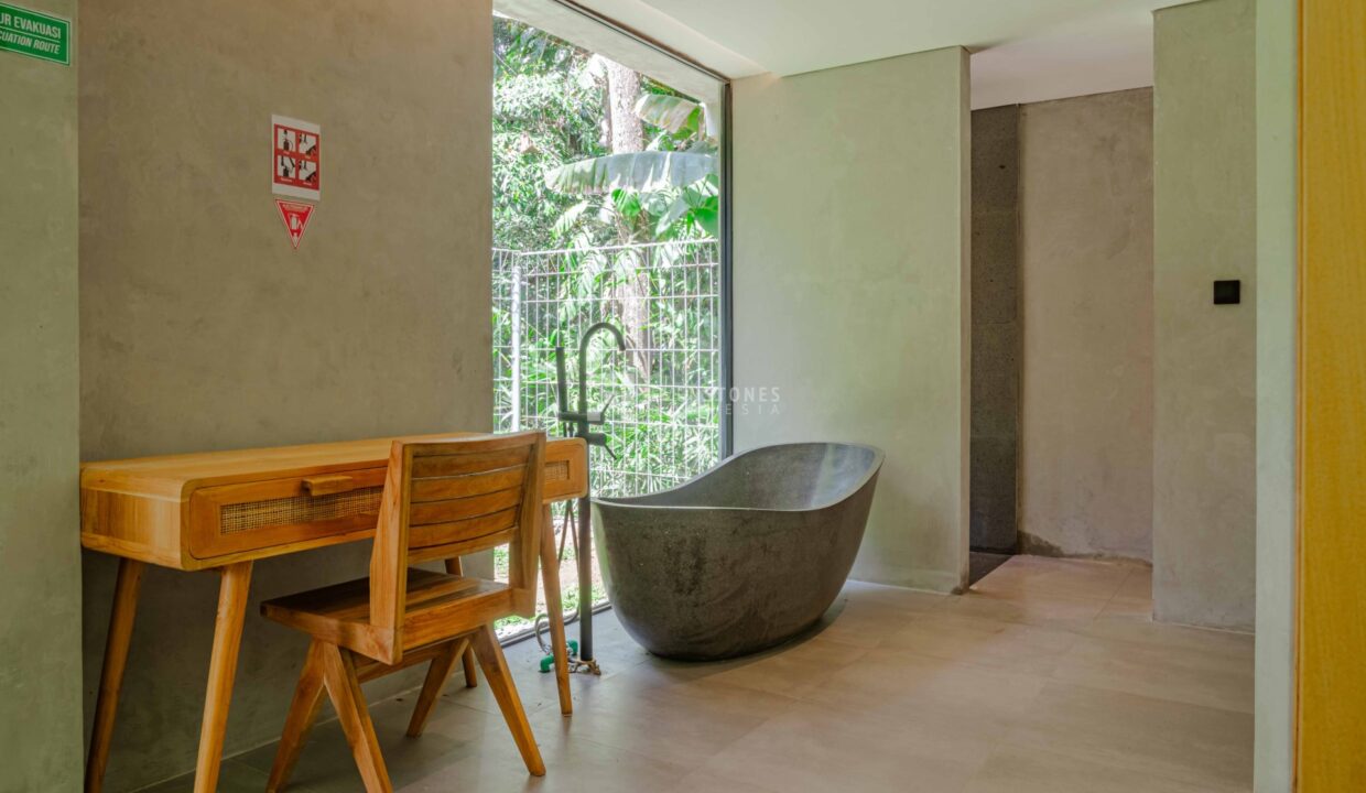 Nearly Finished 2 Unit River View with Lush Garden Villas in Tumbak Bayuh (18)