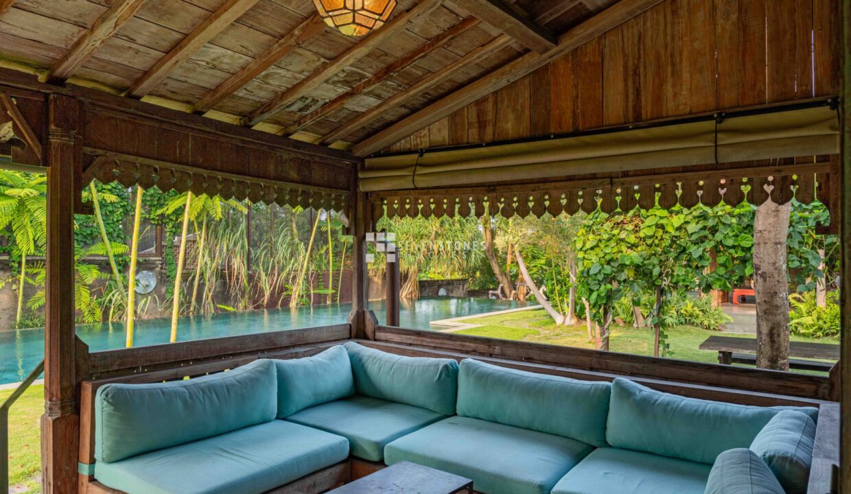 One-of-A-Kind Designer Villa for High Quality Living in Kerobokan (6)