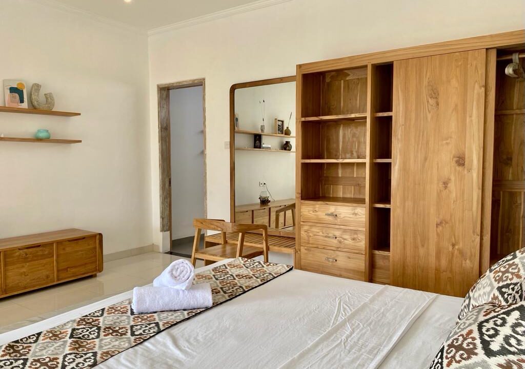 Spacious 2-Bedroom Villa with Modern Amenities in Babakan Canggu (14)