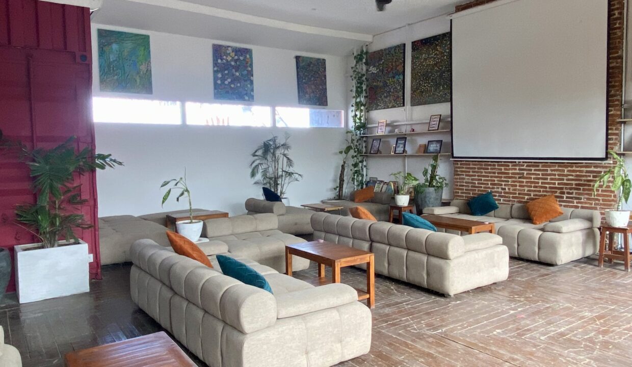 Strategic Premium Restaurant For Sale (1)