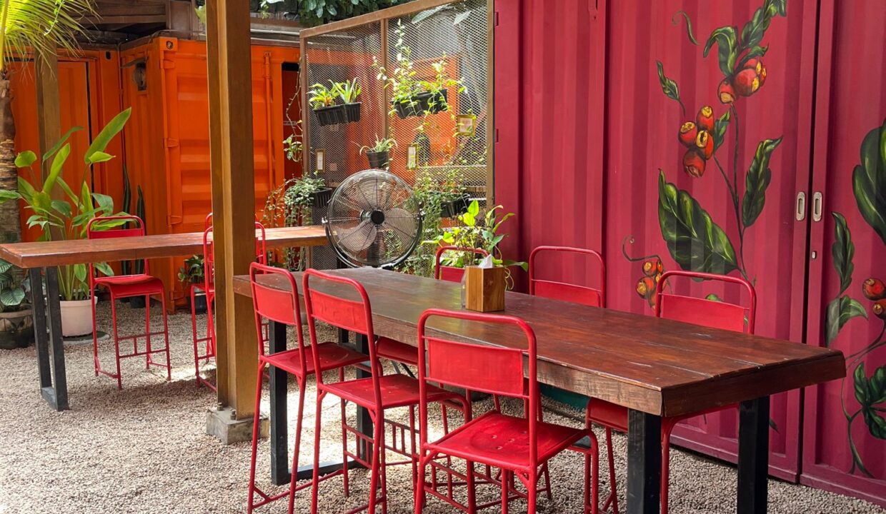 Strategic Premium Restaurant For Sale (18)