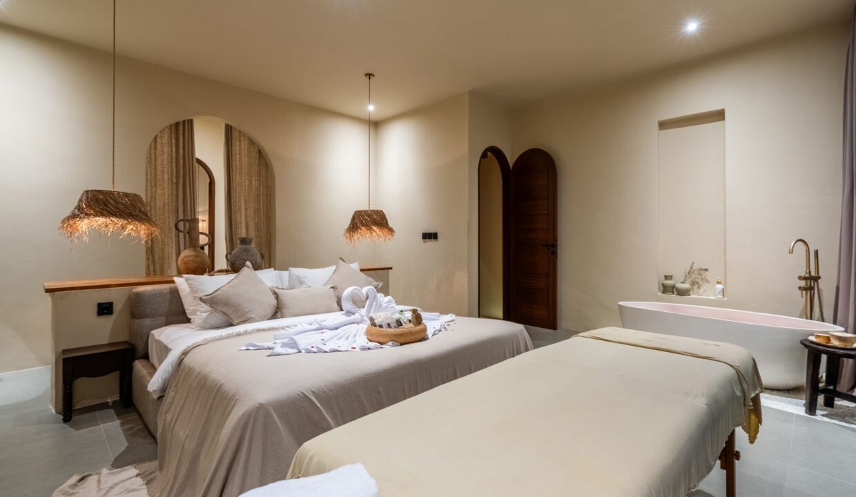 Stunning Two Bedroom Mediterranean-Style Villa in Pererenan (11)