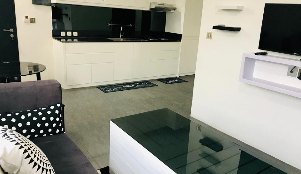 Three-Bedroom Apartment at the Center of Legian (7)