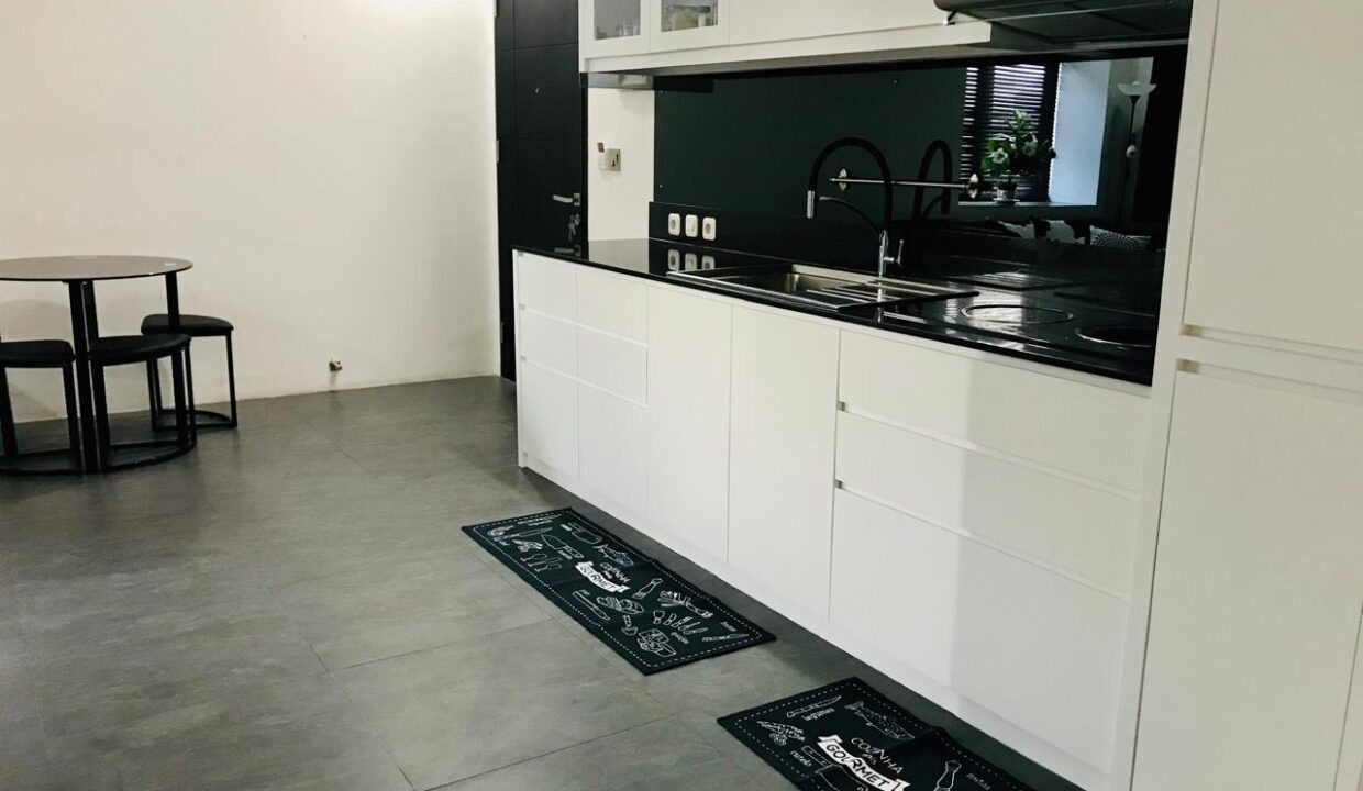 Three-Bedroom Apartment at the Center of Legian (9)