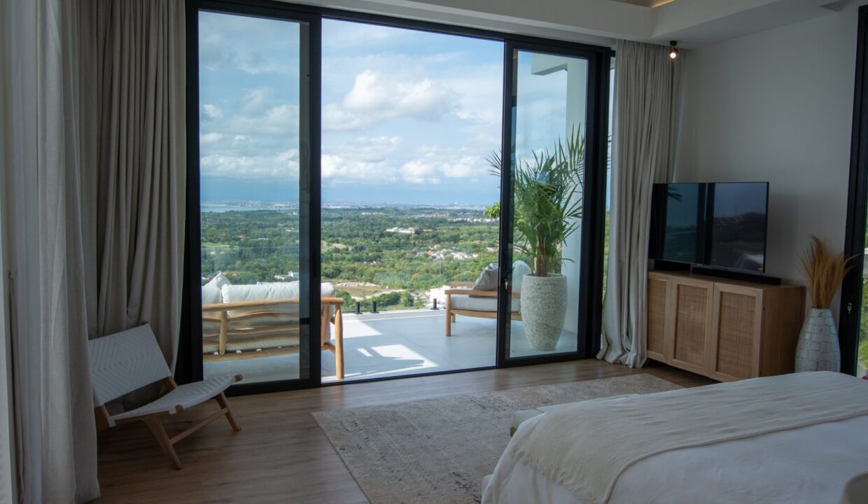 Three Story Mansion Atop Bingin Hill with Majestic View of Bali (7)
