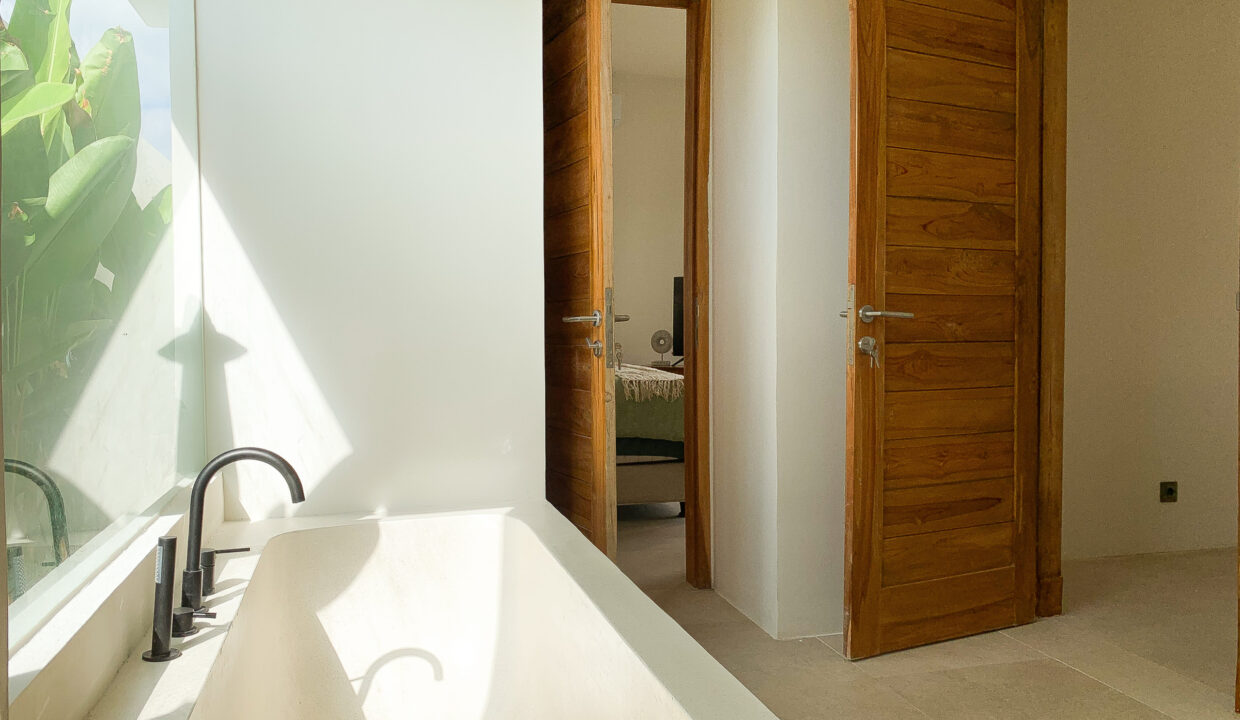 Two Bedrooms Villa with Three Minutes Riding to the Balangan Beach (16)