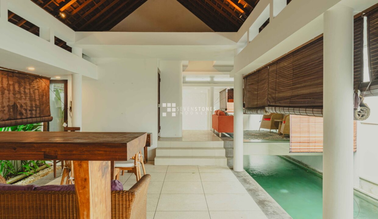 Villa For Sale In Berawa, Canggu (1)