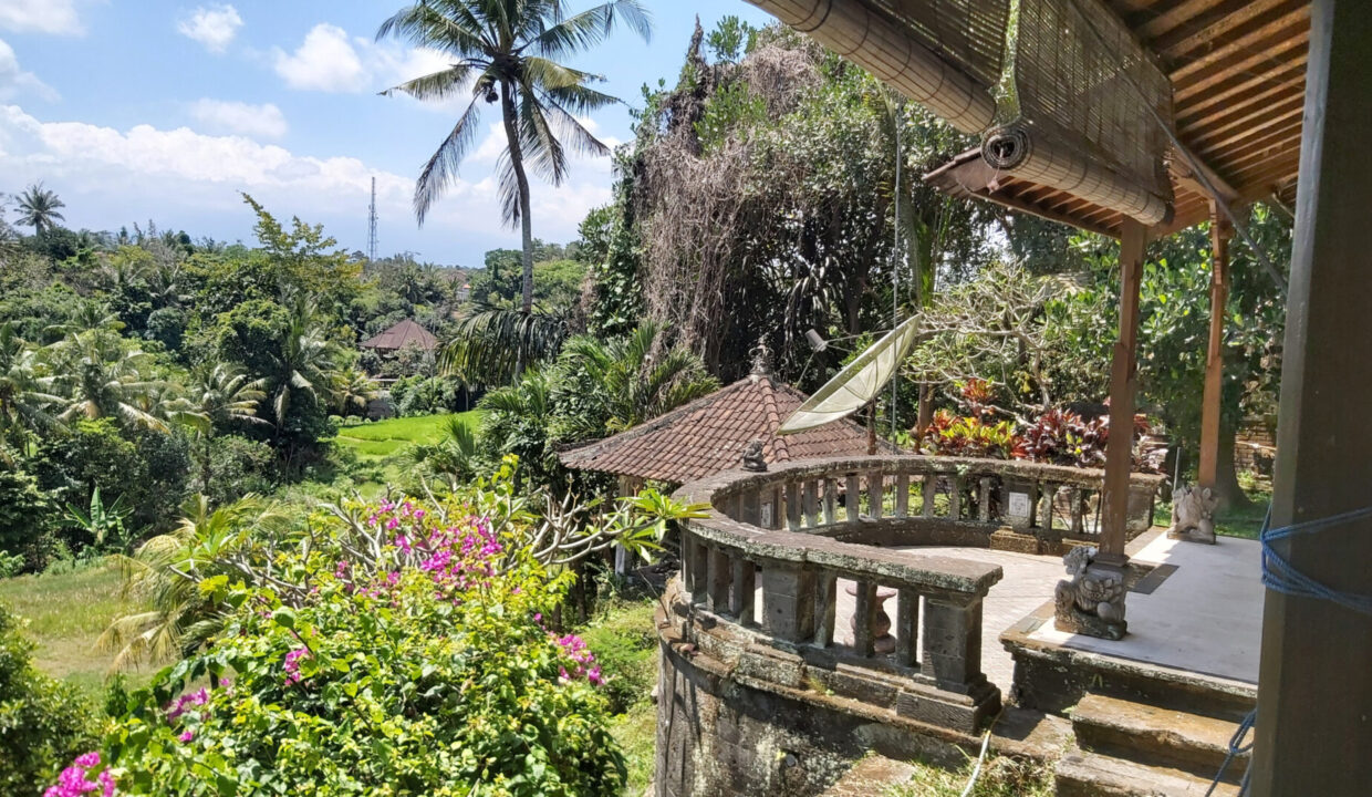 3-Bedroom Balinese style home villa in Tabanan (13)