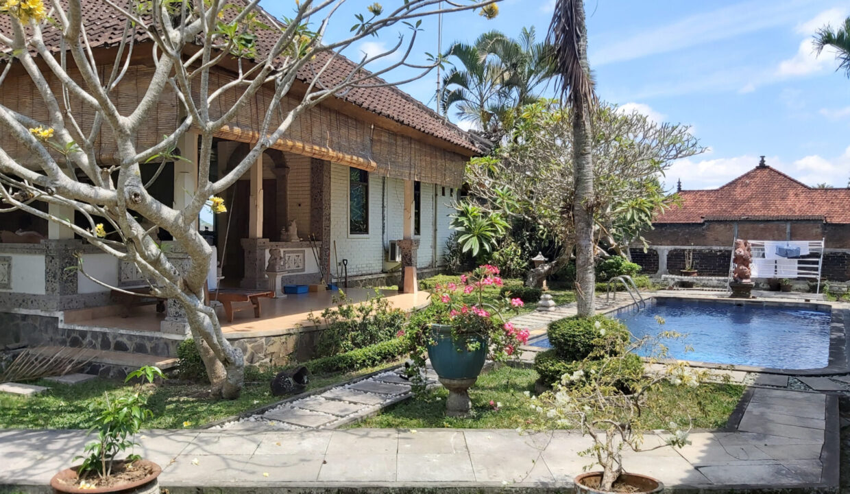 3-Bedroom Balinese style home villa in Tabanan (18)