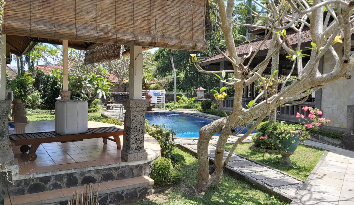 3-Bedroom Balinese style home villa in Tabanan (8)