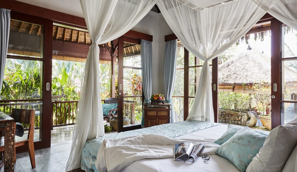 A Private Luxurious 4 Bedroom Villa with a Magnificent View of Ubud (16)