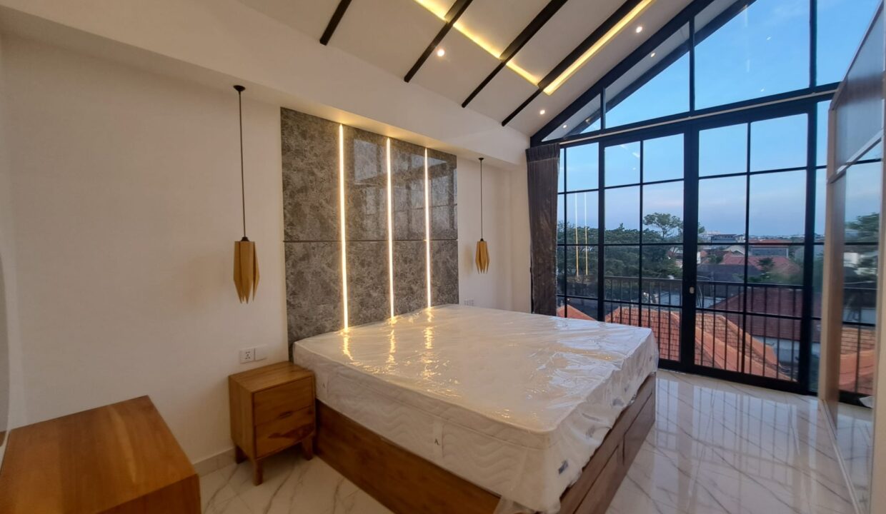 Brand New Three Bedroom Loft With Private Pool In Seminyak (7)