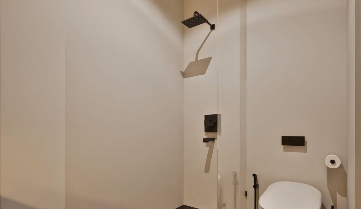 Discover This Exceptional Golden Investment Opportunity Condominium And Apartment (20)