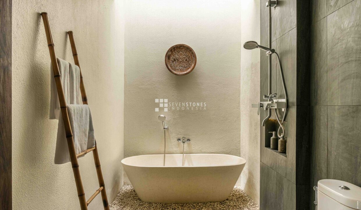 Embrace The Perfection & Serenity With A Blend Of Luxury Villa And Comfort In Seminyak (13)