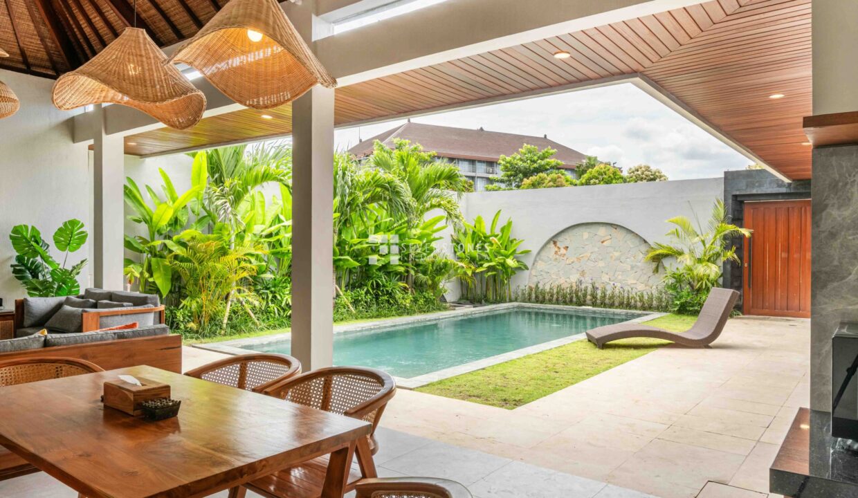 Embrace The Perfection & Serenity With A Blend Of Luxury Villa And Comfort In Seminyak (3)