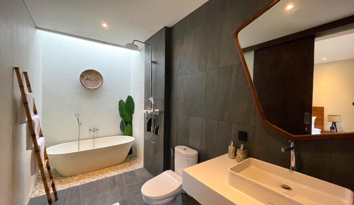 Embrace The Perfection & Serenity With A Blend Of Luxury Villa And Comfort In Seminyak (5)