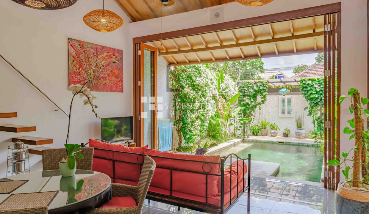 Enchanting 3-Bedroom Villa in Sanur (6)