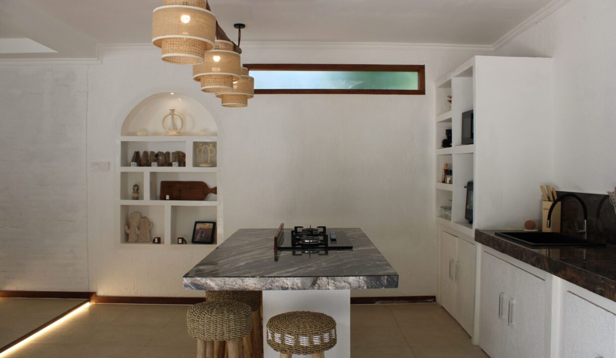 For Sale On A Leasehold, A Modern Three-Bedroom Villa In Ungasan (10)