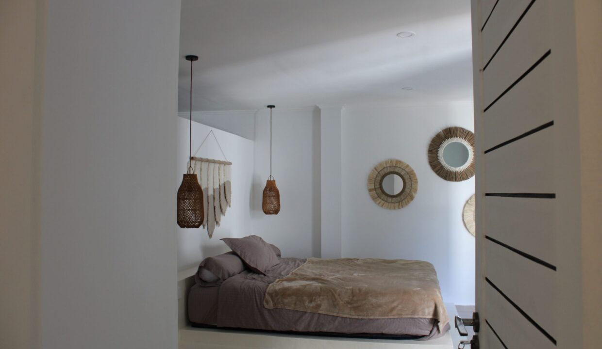 For Sale On A Leasehold, A Modern Three-Bedroom Villa In Ungasan (14)