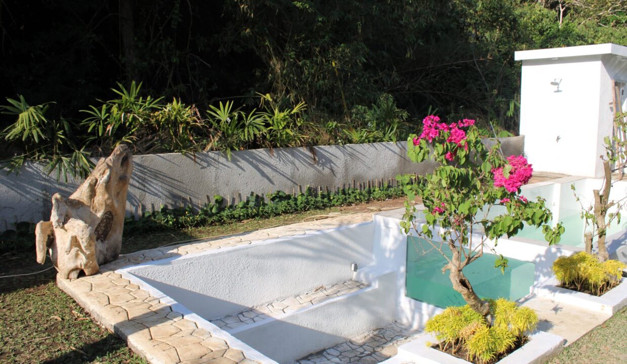 For Sale On A Leasehold, A Modern Three-Bedroom Villa In Ungasan (3)