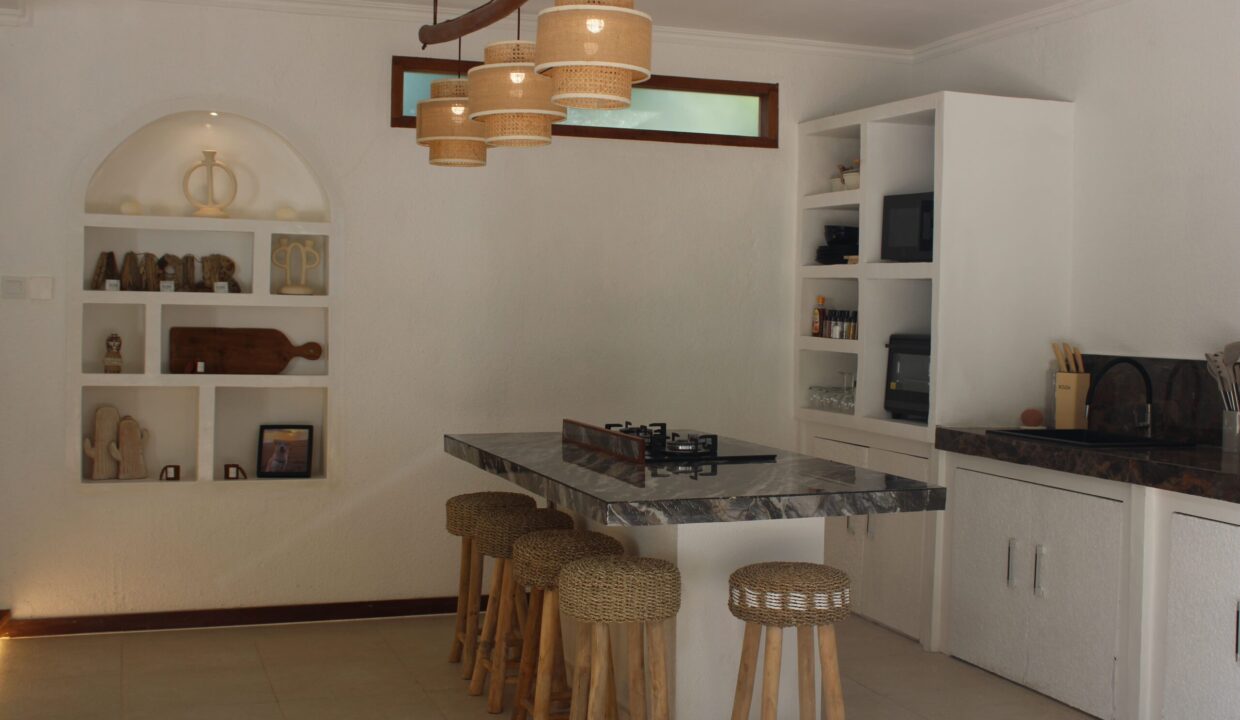 For Sale On A Leasehold, A Modern Three-Bedroom Villa In Ungasan (8)