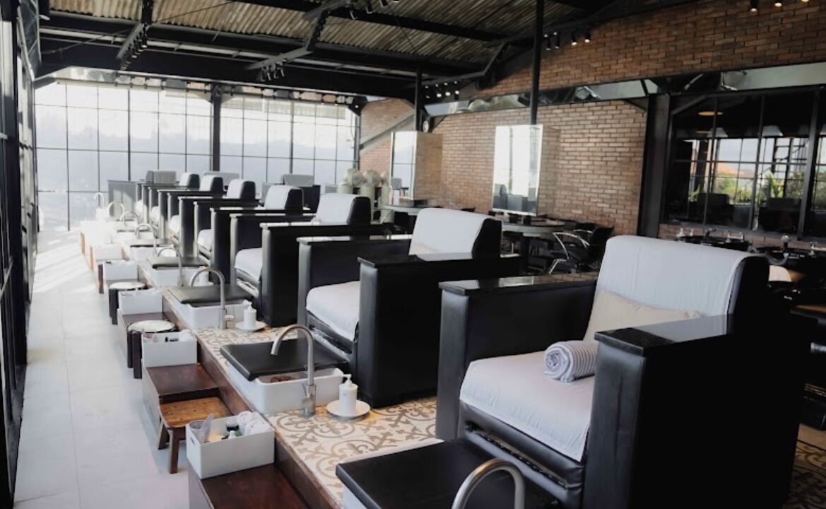 Golden Business Opportunity Lifestyle Spa, Beauty Cosmetic And Cafe for Sale in the Prime Location Of Canggu (6)
