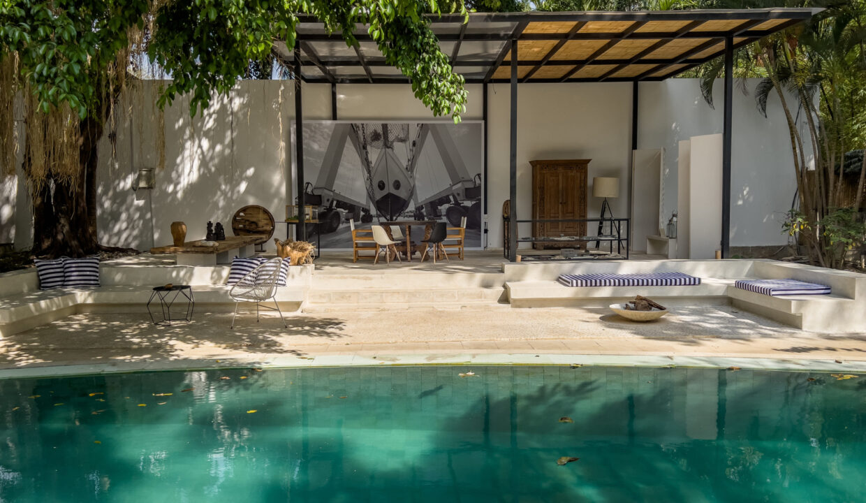 Lux Retreat Riverside Villa (2)
