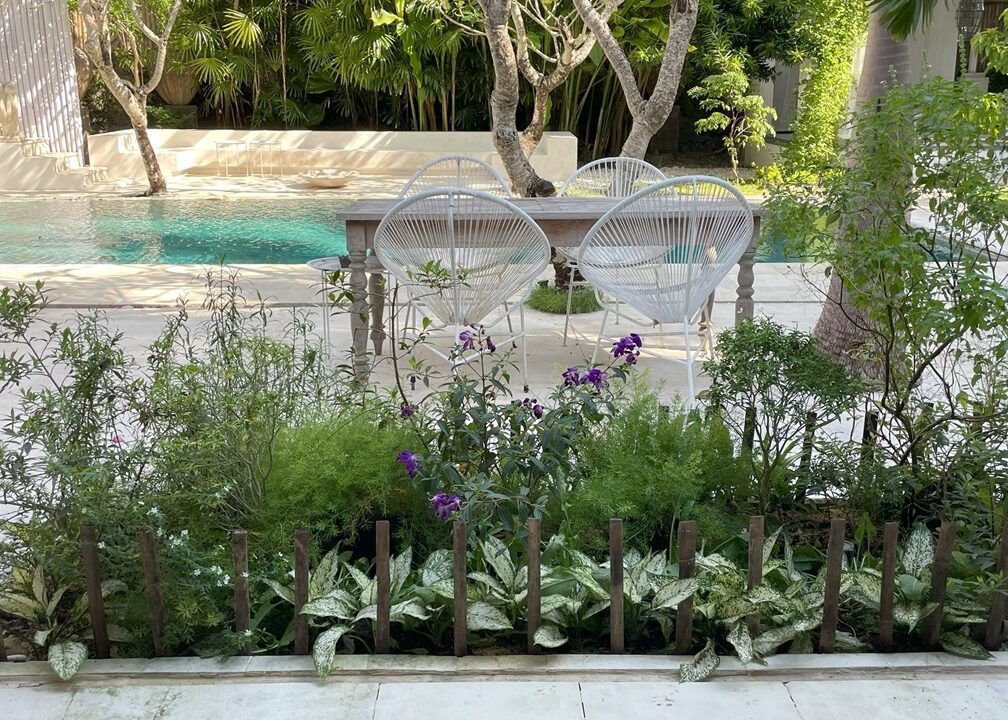 Lux Retreat Riverside Villa (21)